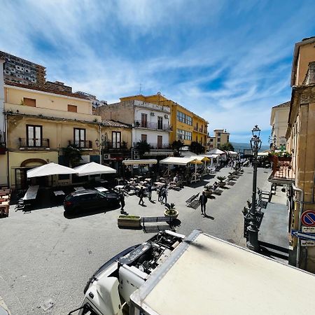La Meridiana - Centro Storico Di Pizzo Buitenkant foto
