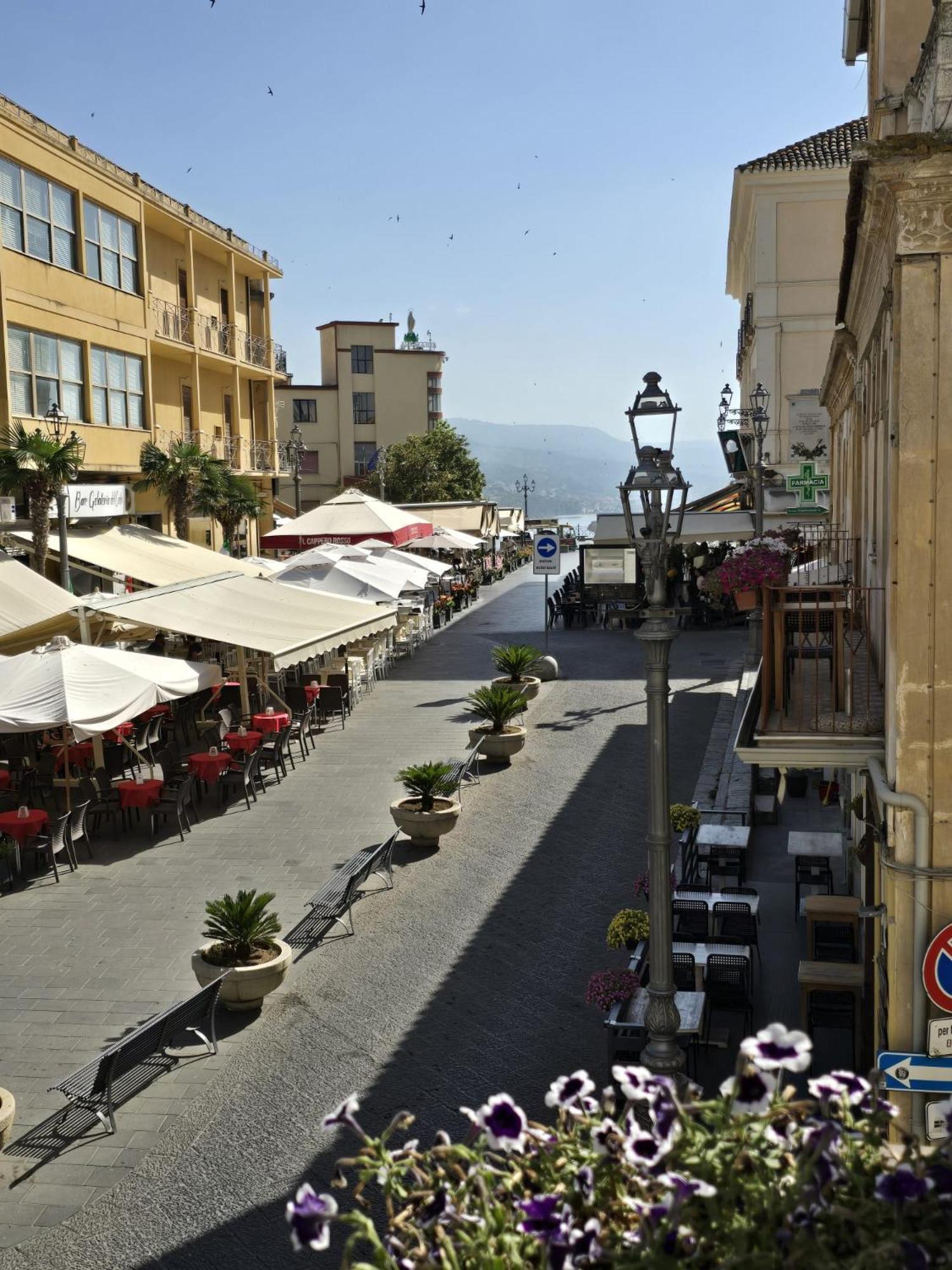 La Meridiana - Centro Storico Di Pizzo Buitenkant foto